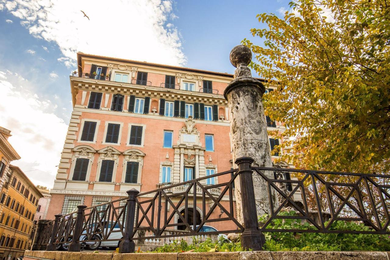 Lägenhet Palazzo Marescalchi Belli, Vicino Piazza Di Spagna Rom